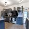 Birmingham Gem-Stylish 5 Bed house near NEC, BHX, HS2 - Huge Parking & Fast WiFi! - Kingshurst