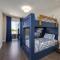 Luxury four-story Home with Rooftop views, 10min to Downtown! Sleeps 12! - ناشفيل