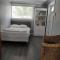 Sunset Cottage, 3 min walk to beach, sleeps 7 - Lambton Shores