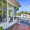 Searenity Stand Alone 2 bed 1 bath Beach Cottage