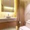 Stylish 1 Bedroom Apartment with Golf View, Steps from Bang Tao Beach, Allamanda Laguna