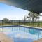 Heavenly Hideaway at Lovedale with Private Pool and Spa - Lochinvar