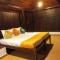 Shantitheeram Ayurveda Lakeside Heritage Resort - Alappuzha