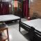 Hotel Kaushalya Residency Inn Uttarakhand Near By Gandhi Park - Family-friendly - Berināg