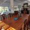 Magnificent 10 sleeper beach cottage SeaShells