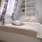 2 bedroom apartment in the heart of the old town