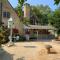 Piglet Lodge
