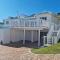 The Bolussi, sleeps 12 in 6 bedrooms with pool!