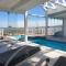 The Bolussi, sleeps 12 in 6 bedrooms with pool!