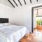 3 Story Penthouse with 2 parking spaces in Laureles