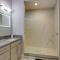 Vibrant Ocala Townhome Close to Golf Club and WEC!
