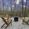 WolfCabin Lux Family Home, Fire Pit, Hot Tub, ADA ramp, ez paved rds