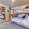 Cozy Duck Creek Village Cabin with Hot Tub and Views! - Duck Creek Village