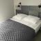 Lux Apart - Apartamenty z jacuzzi i sauną nad Wisłą - 乌斯特龙