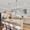 Luxury Escape Home with pool spa game room