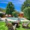 Luxury Escape Home with pool spa game room
