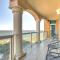 Florida Resort Condo Walk to Pensacola Beach!