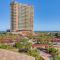 Florida Resort Condo Walk to Pensacola Beach!