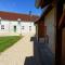 Gîte familial 12 pers. proche Valençay, ZooParc de Beauval et Châteaux de la Loire, parc arboré et jeux - FR-1-591-113