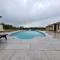 Escapade Nature : Maison et Lofts Privés avec Piscine, Étang de Pêche et Grandes Terrasses - FR-1-591-365