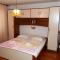 Apartments by the sea Supetarska Draga - Donja, Rab - 22365