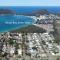 2Bays Studio- Walk to 2 Beaches! Perfect Location with Private Courtyard & BBQ