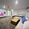 Reflections Broadbeach- Heated Pool! Complete Waterfront Entertainer with Huge Deck, Pool Table and Pontoon