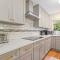 Serene Hidden Abode Villa Near VanMall & PDX - 温哥华