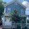 Beautiful Townhouse 2 BRs, 2 Baths