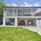 The Queenslander! Complete Entertainer - Huge - Stylish - Games - Full Level Pool Room - Smokehouse - Secure Parking - Yard #NEW!