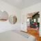 The Outlook - Spa and deck views of Hill Country - Dripping Springs