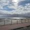 Spacious three bedroom property in Penrhyn bay - sleeps 6