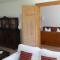 Gut-Rattelvitz-Parterre-C-hochwertig-Sauna-Kamin-eTankstelle-Spielscheune-15-000qm-Parkland