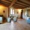 COSTA DEL PORTE : Maison de charme au coeur du village classé de Beynac avec vue*****
