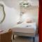 Trendy Canettes Hotel
