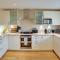 Eider Cottage: Lake View & Access in the Cotswolds