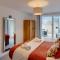 Eider Cottage: Lake View & Access in the Cotswolds