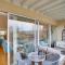 Eider Cottage: Lake View & Access in the Cotswolds