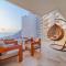 Sea View Two Bedroom at Five Residence - Dubaj