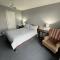 The Elms Guest House Bristol