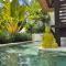 River moon villa