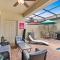 Townhome with Private Pool, BBQ & FREE Waterpark