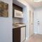 The Palms, Ocean View Studio Located at Ritz Carlton - Key Biscayne