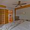Custom Waterfront Lodge, 4 bed, 4 Bath, Sleeps 12! - Marquette