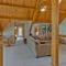 Custom Waterfront Lodge, 4 bed, 4 Bath, Sleeps 12! - Marquette