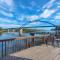 Custom Waterfront Lodge, 4 bed, 4 Bath, Sleeps 12! - Marquette