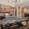NEW Condo Grand Park W/Hot Tub & Mountain View - فريزر