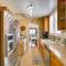 Charming Bungalow Near LA Waterfront and Beaches