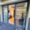 Amazing Cosy Apartment, Next to O2 Arena and close to London Excel, Secure Parking - Londýn