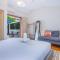 Ultimo Escape - Walk to City - Unique 2 Bedroom Apt - Sleeps 8